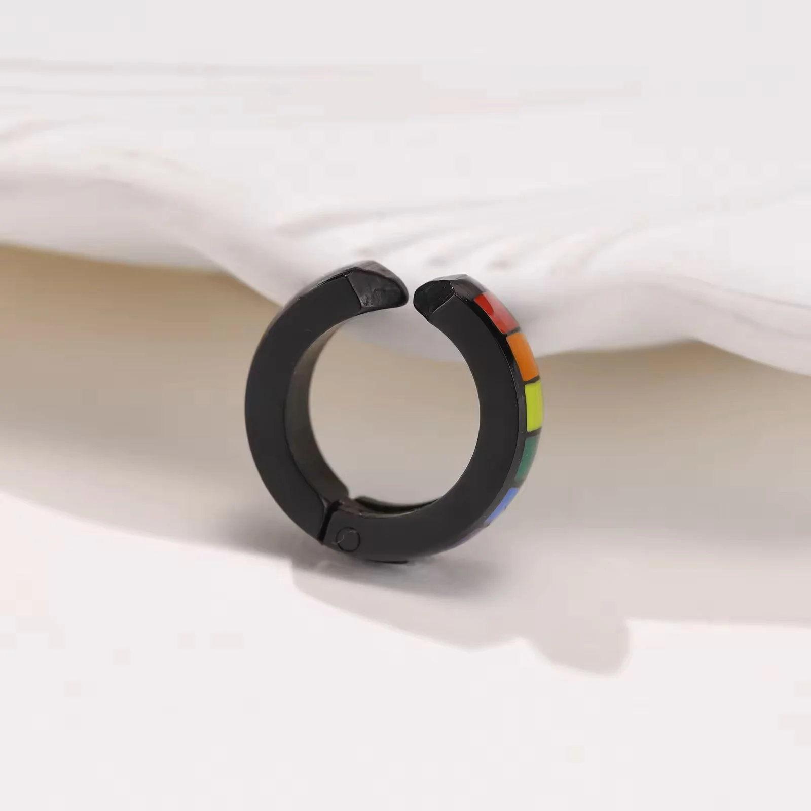 4 mm (.16") wide  13 mm (.51") diameter from side